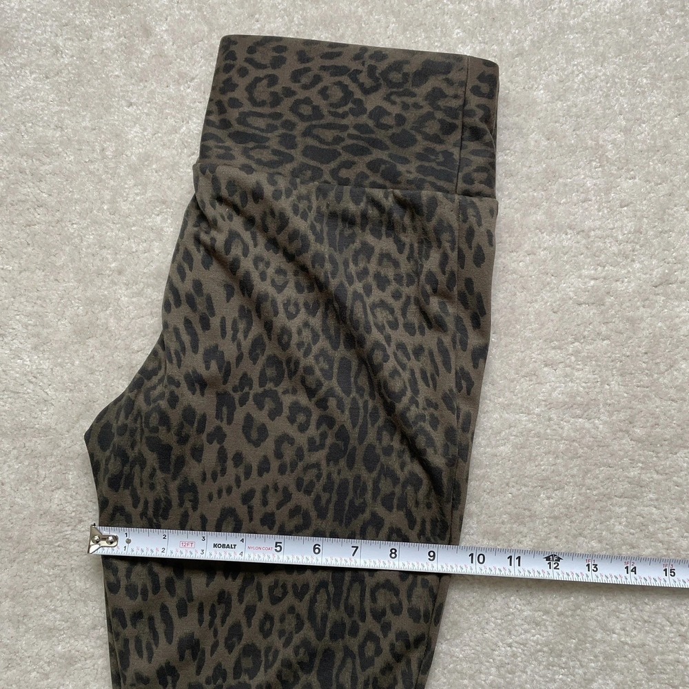 Carmen Marc Valvo Leopard Print Legging Olive Green Women's Medium NWT - Picture 6 of 13